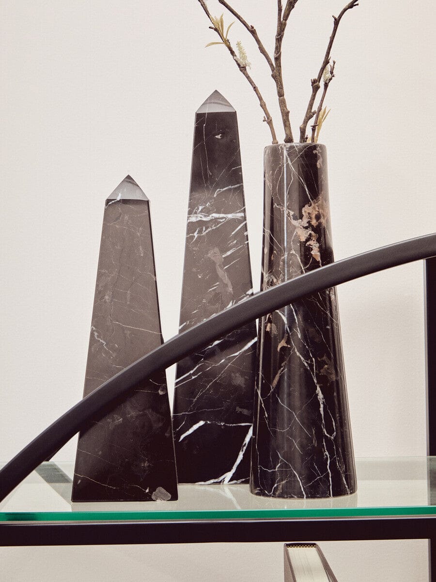 Salmo Small Black Marble Obelisk - Image 12