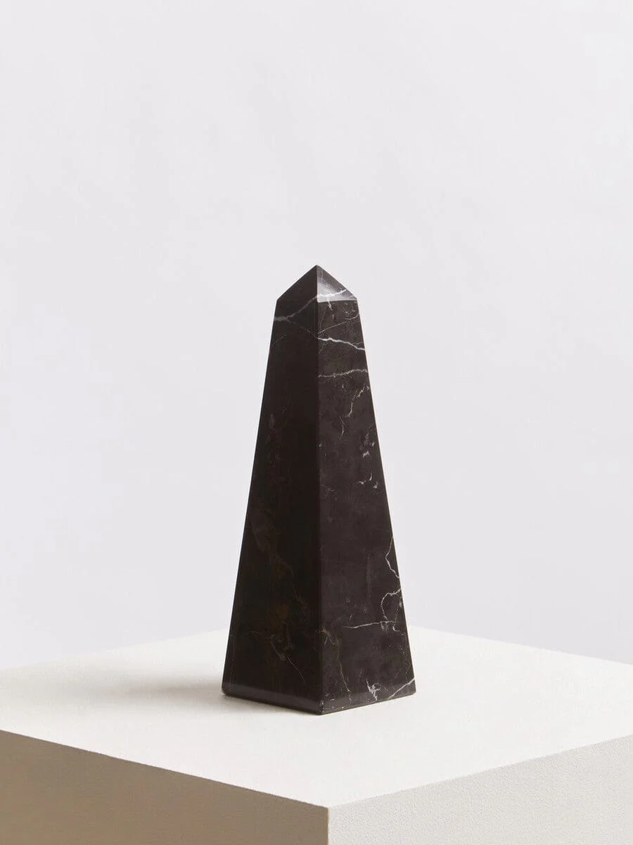 Salmo Small Black Marble Obelisk - Image 5