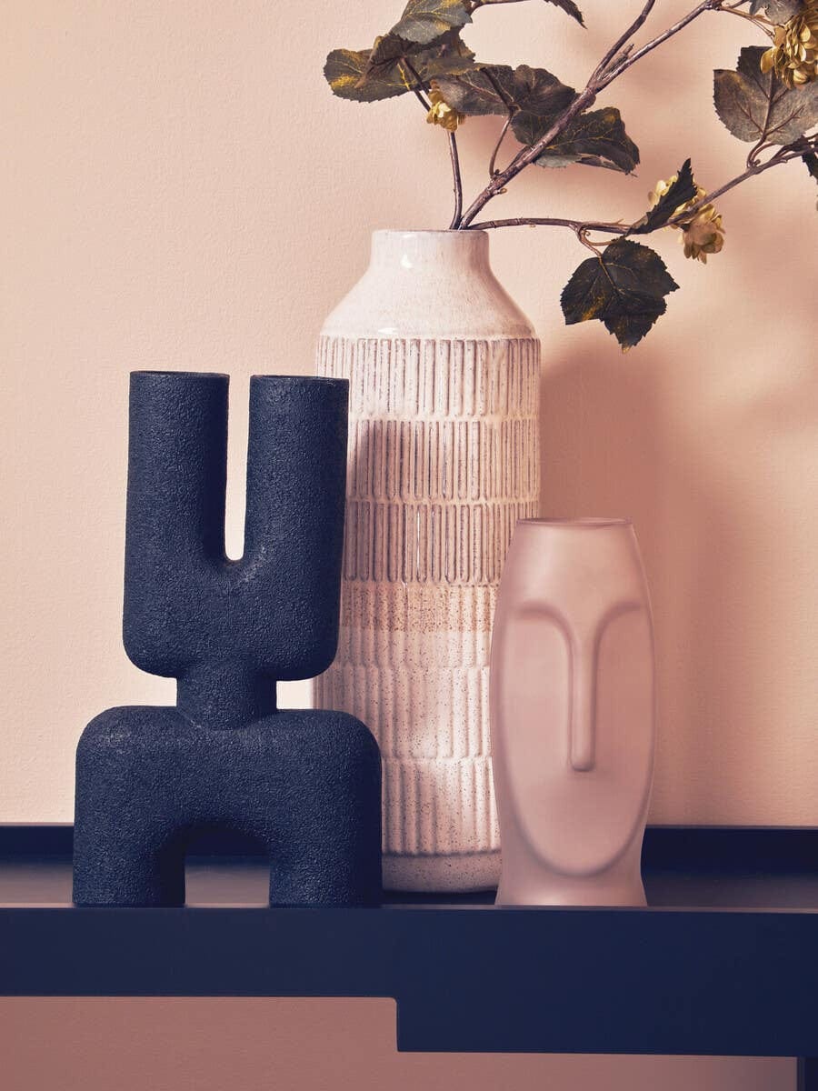 Viso Grey Small Face Design Vase - Image 11