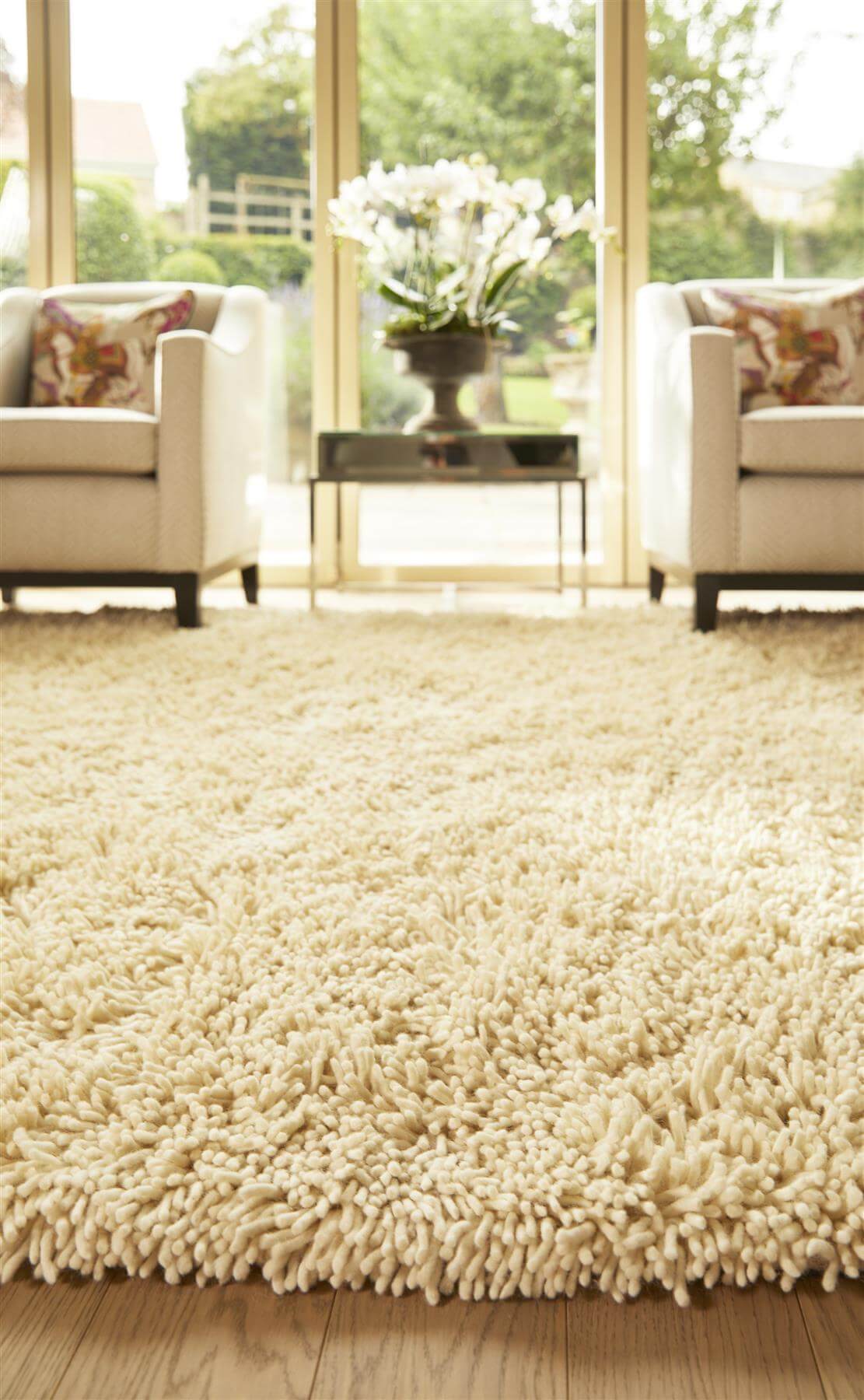 Imperial Ivory Shaggy Pile Wool Rug - Image 2