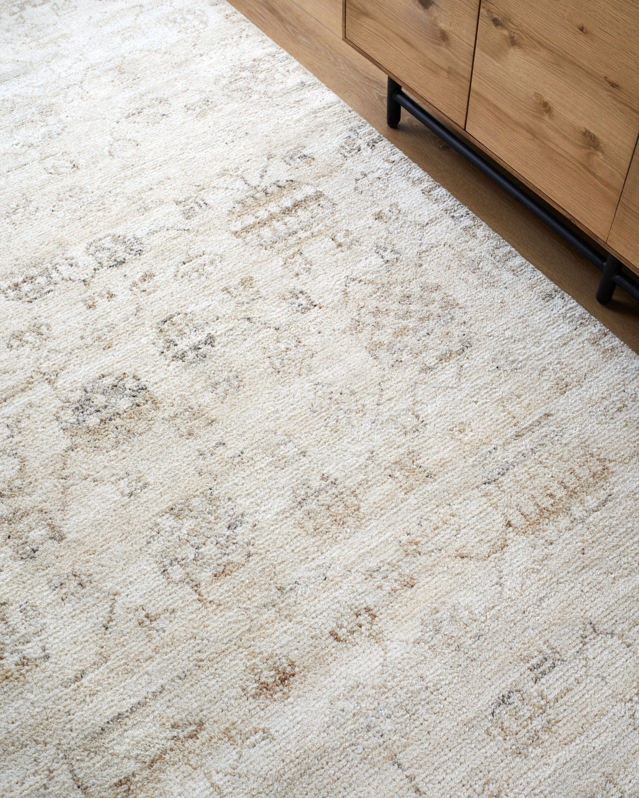 Cannes Hand Knotted Rug 366 x 274 cm - Image 3