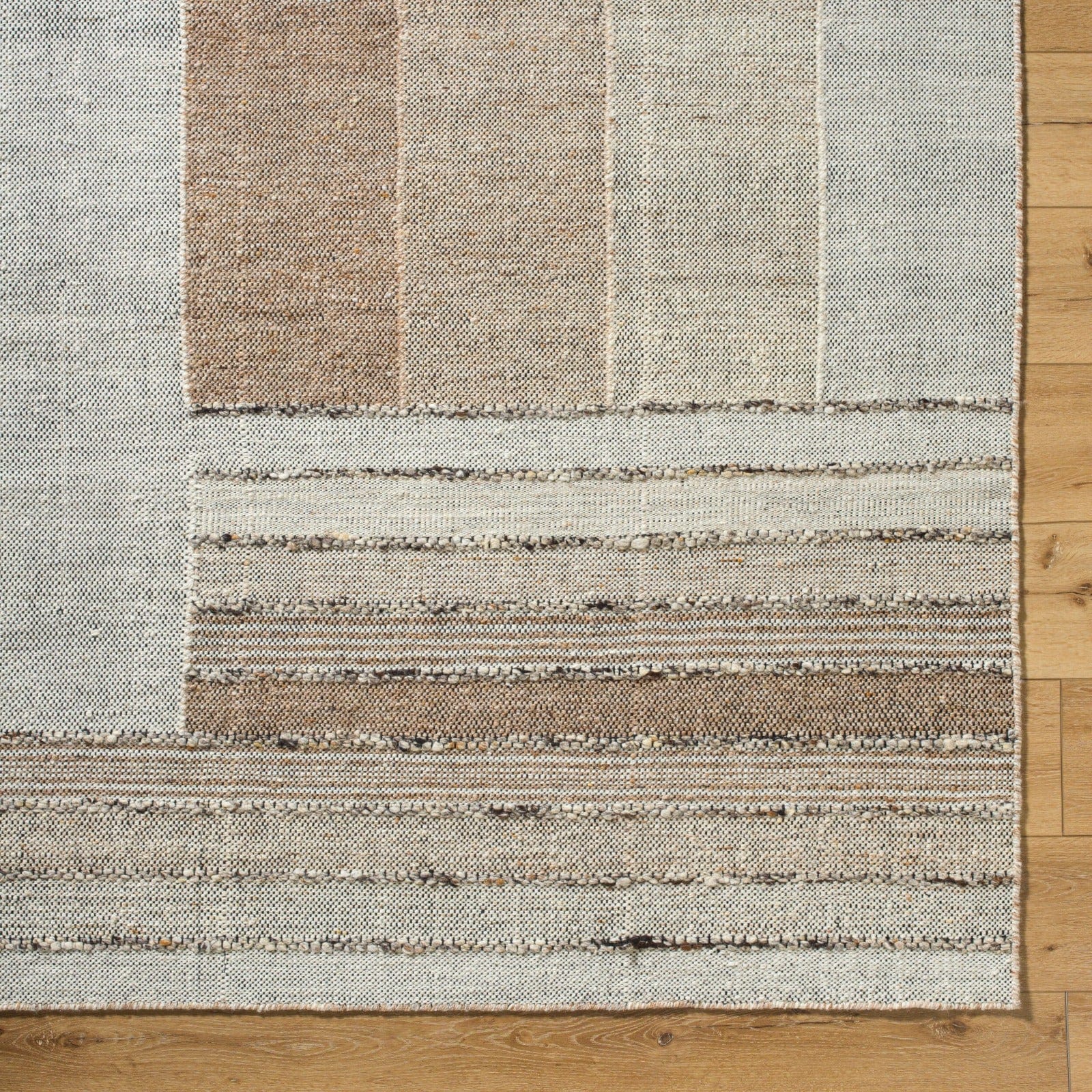 Celtic Hand Woven Rug 229 x 152 cm - Image 4