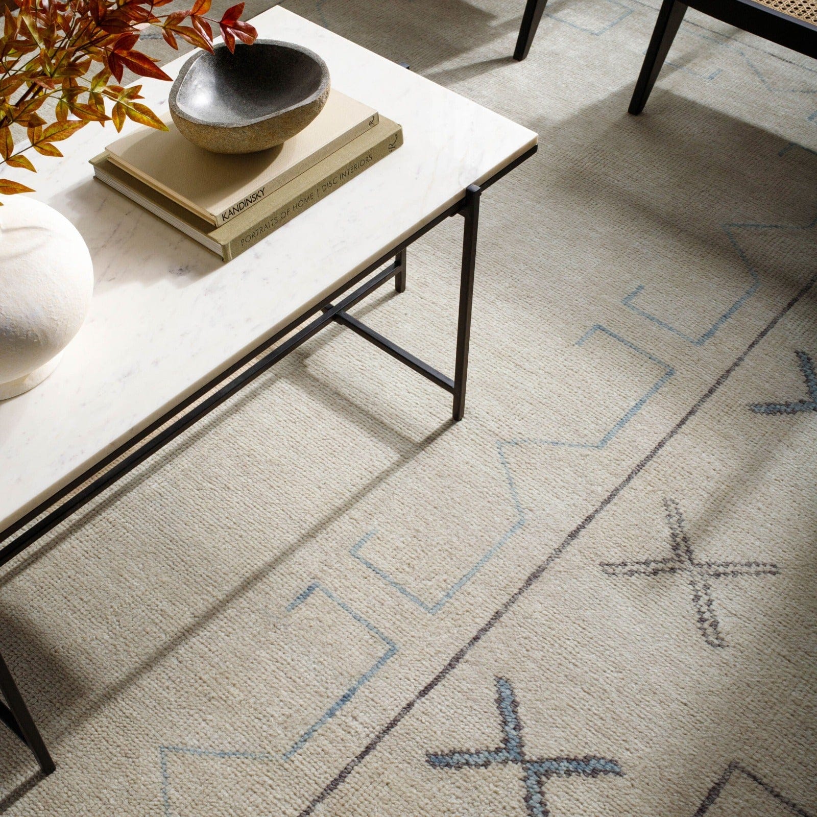 Riviera Hand Knotted Rug in Light Neutral 305 x 244 cm - Image 3