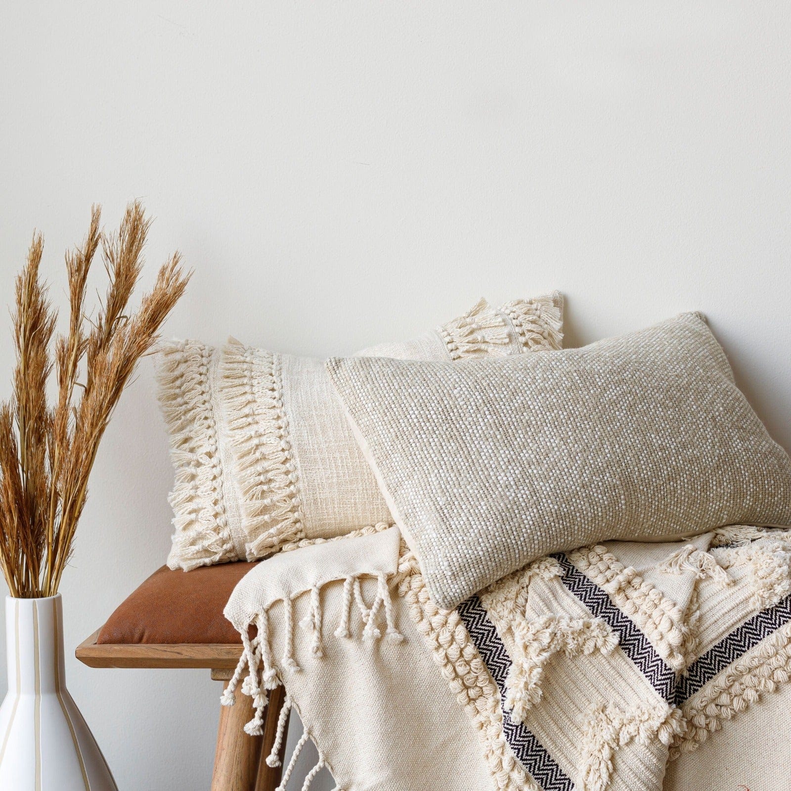 Vasant Hand Woven Throw 152 x 127 cm - Image 3