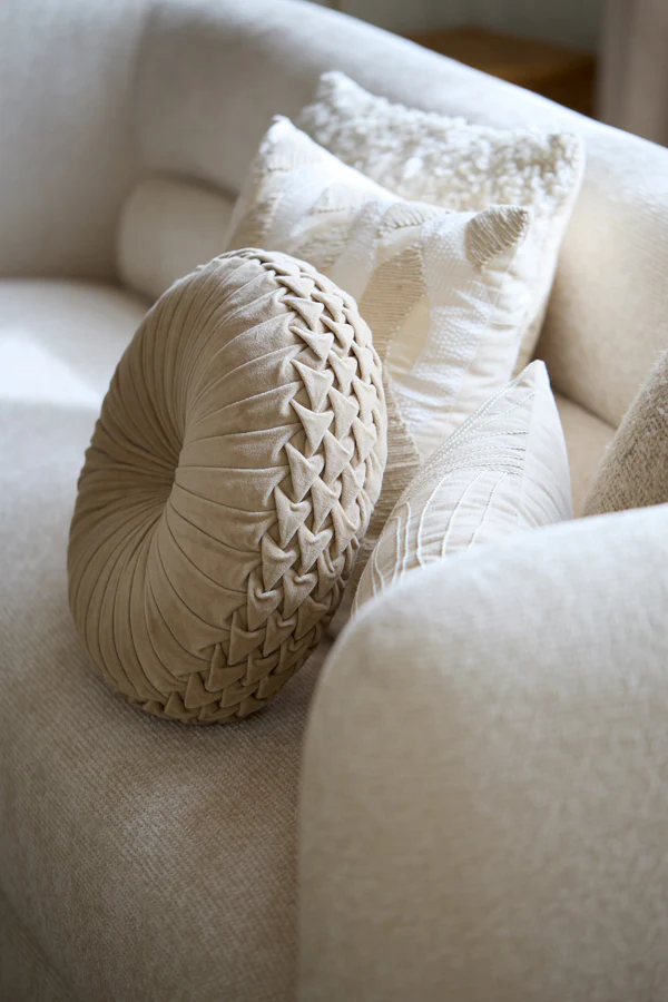 Cushion 40 cm BEREND light gold - Image 8
