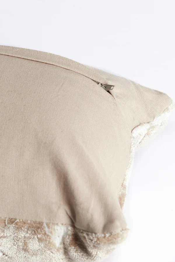Cushion 60x30 cm HUSLIA beige - Image 4