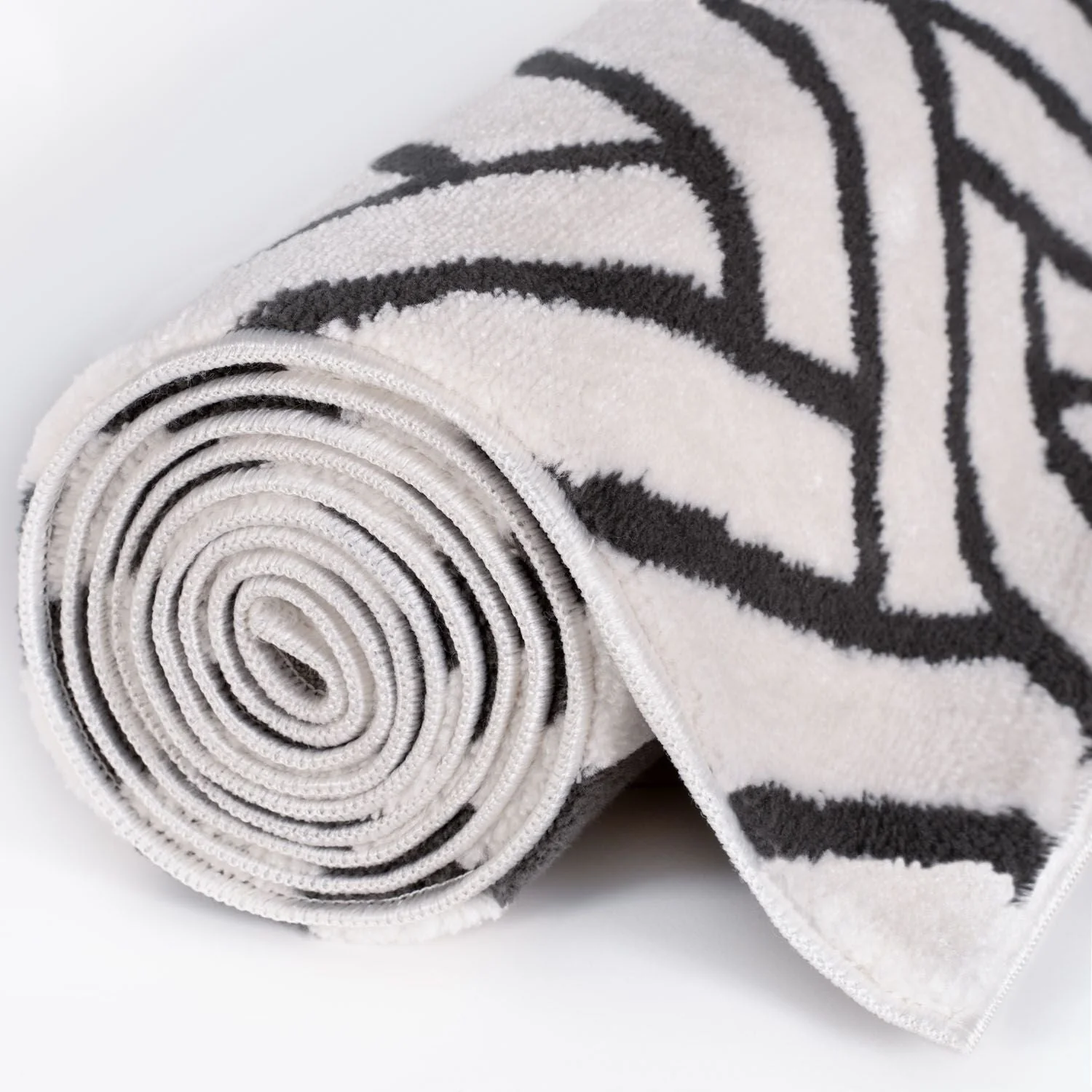 Loft Chevron Dark Grey Rug - Image 6
