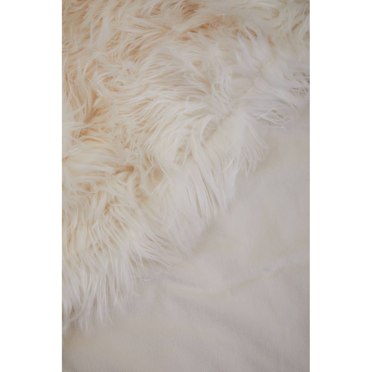 Bosie Lamina Cream Throw - Image 3