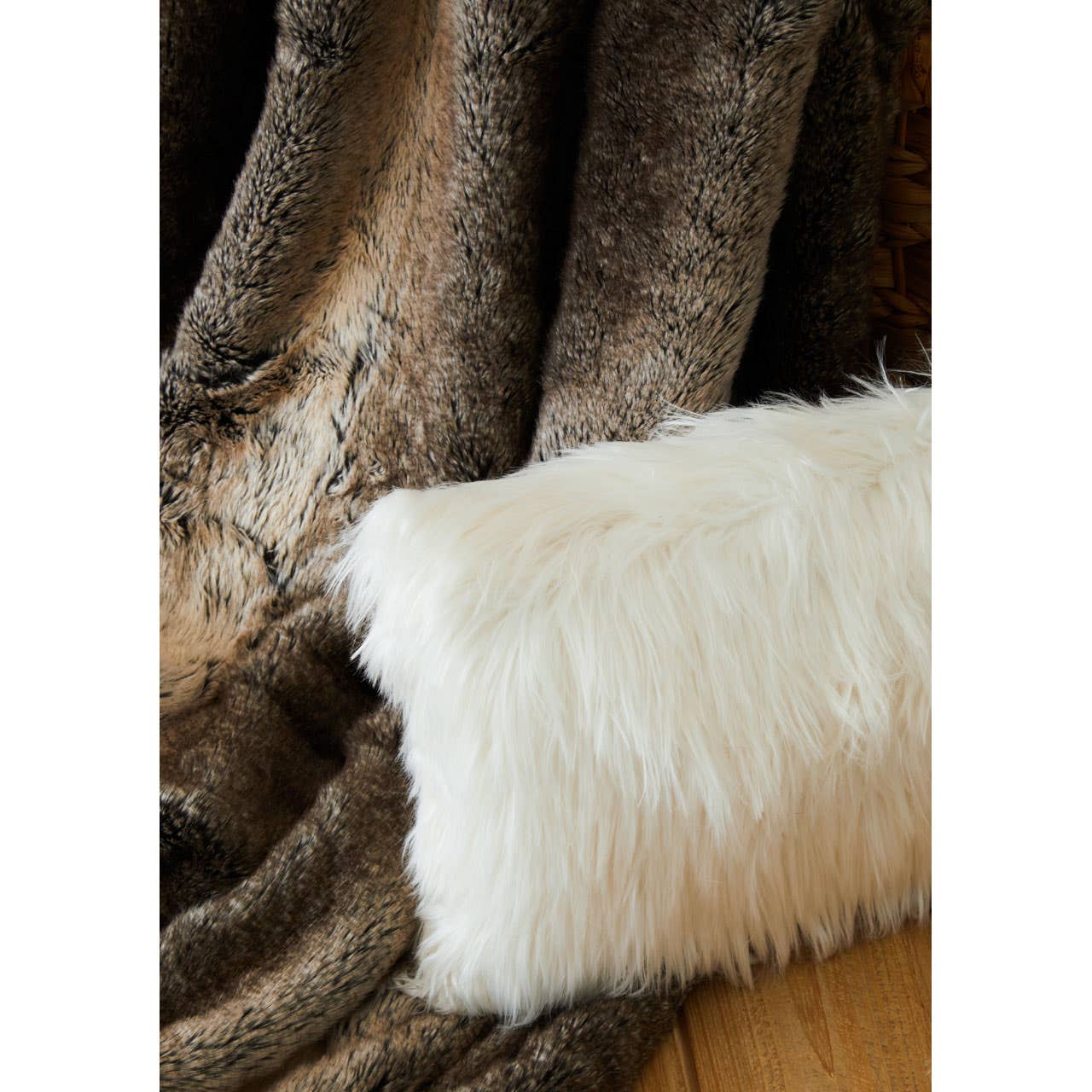 Bosie Lamina Mocha Ombre Throw - Image 10