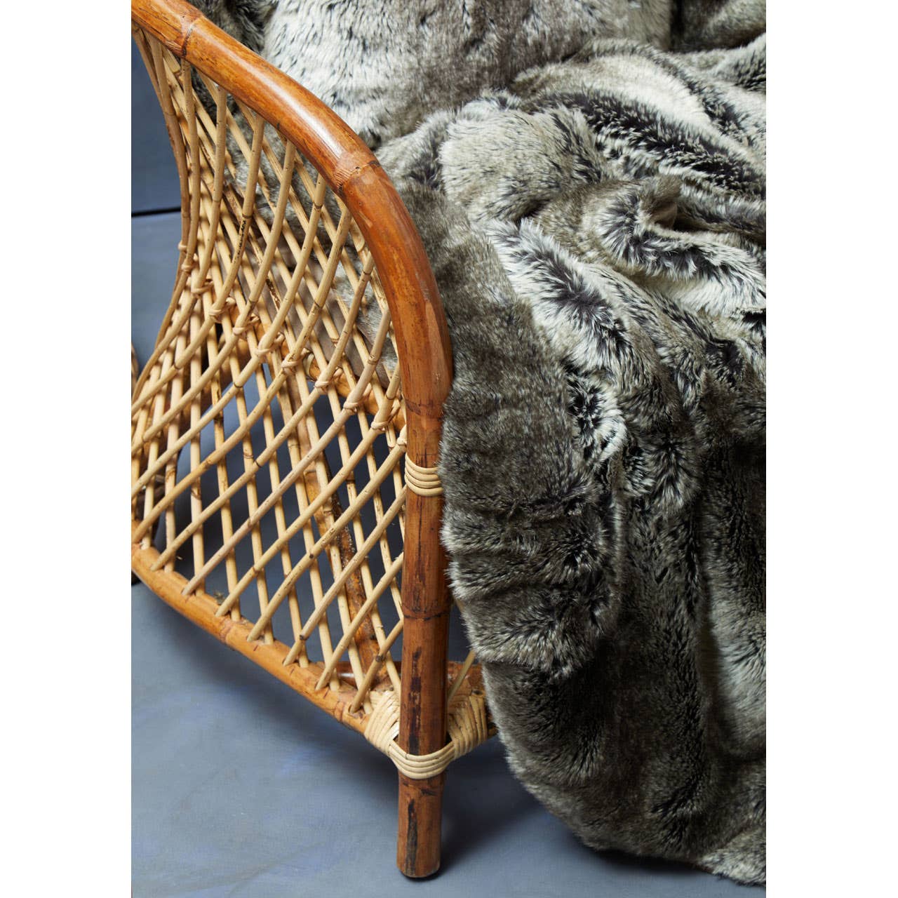Bosie Lamina Mocha Ombre Throw - Image 3