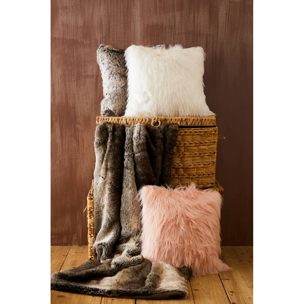 Bosie Lamina Mocha Ombre Throw - Image 8