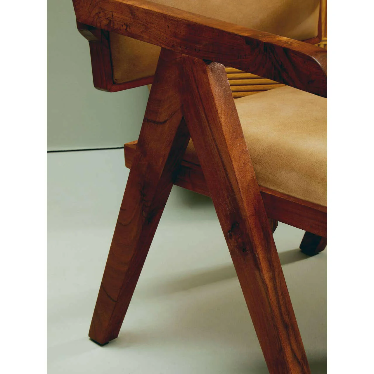 Buffalo Natural Leather Armchair - Image 7