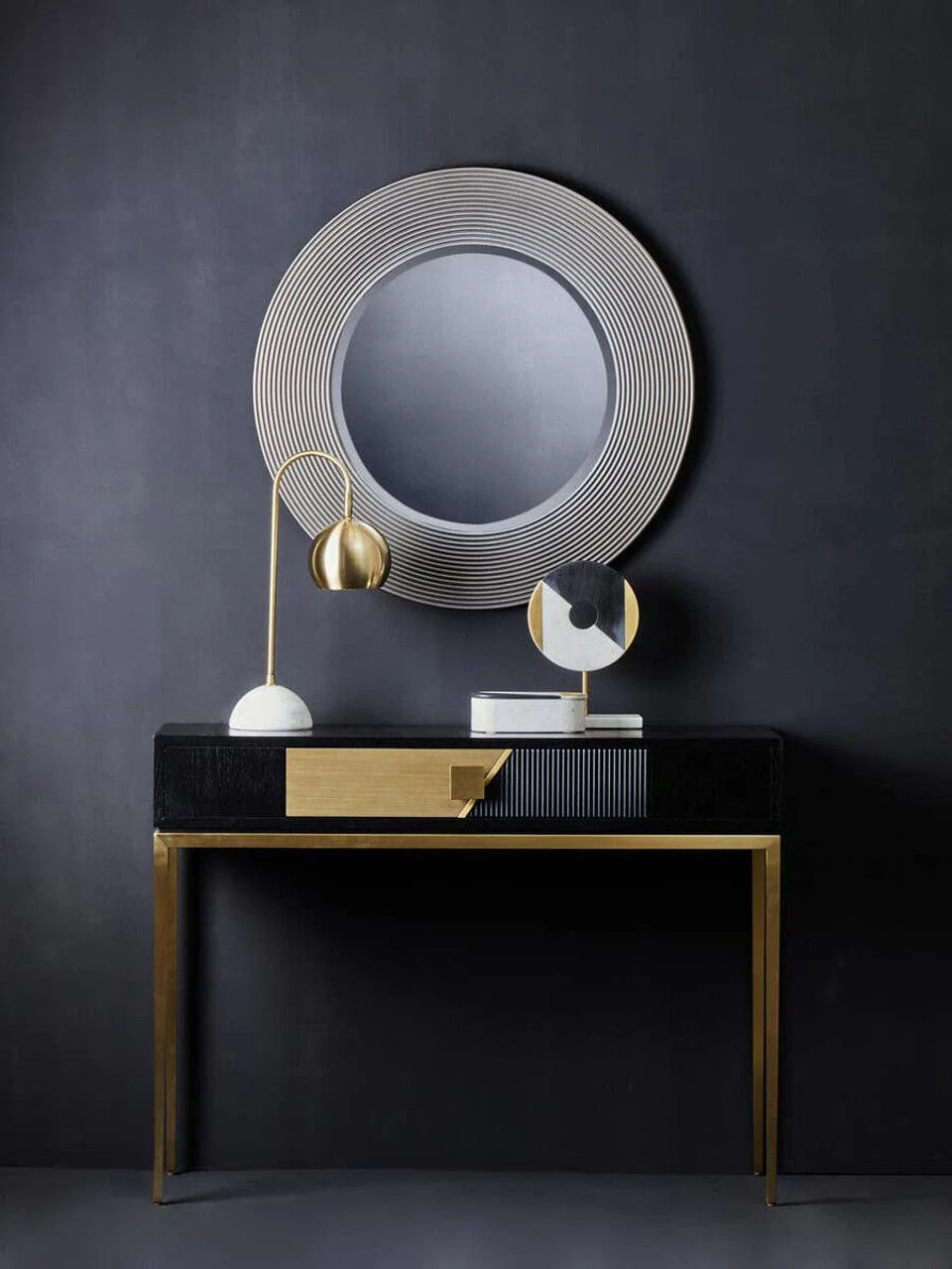 Dervio Grey Ribbed Round Wall Mirror - Image 9