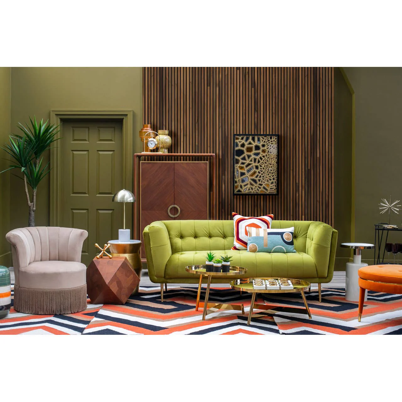 Elva Side Table With White Base - Image 9