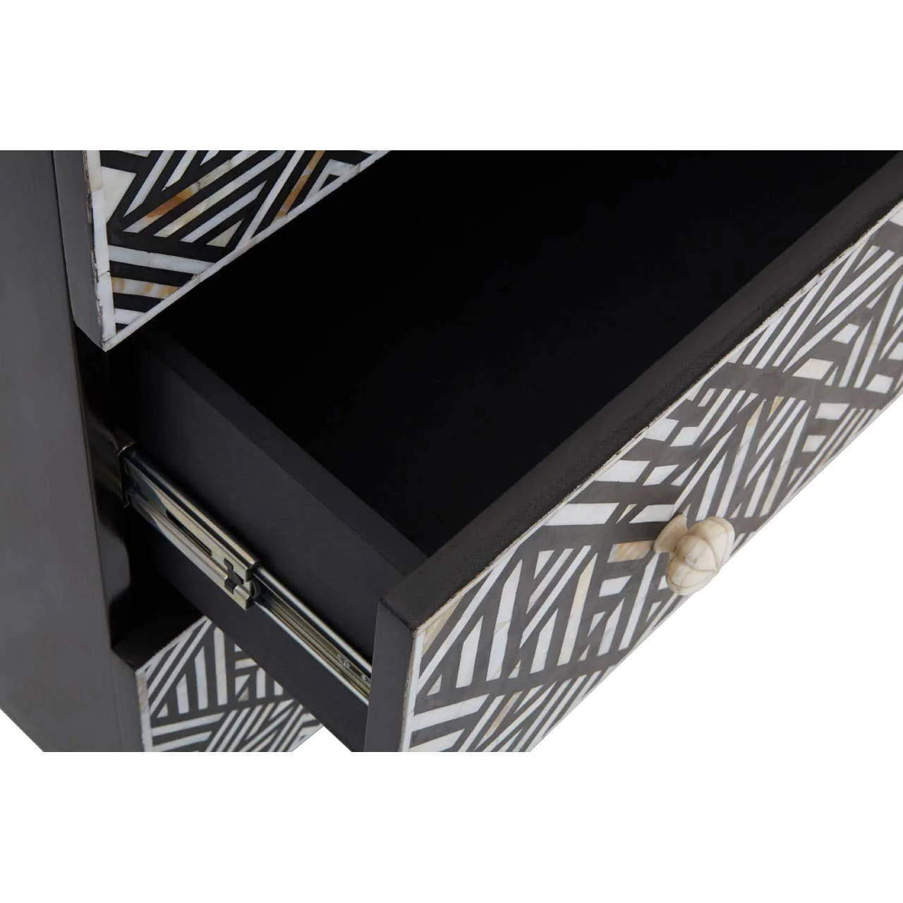Fusion Bone Monochrome Chest of drawers - Image 9