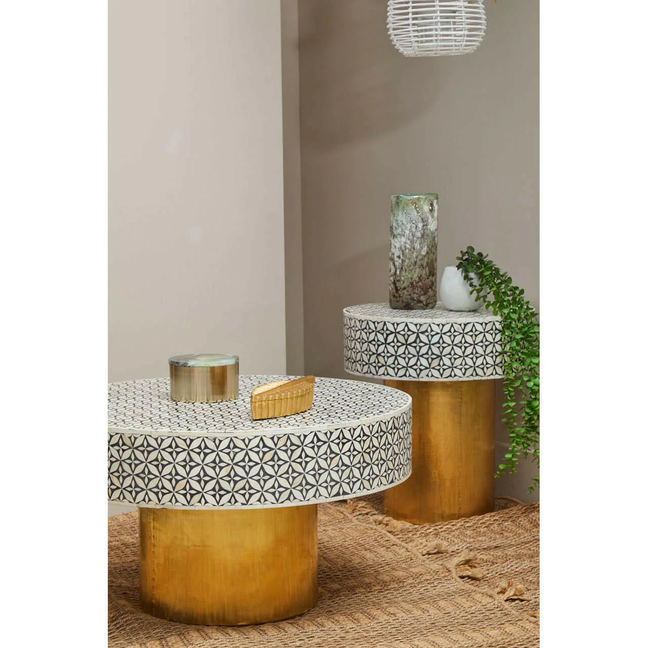 Fusion Round Coffee Table With Gold Base - Image 7