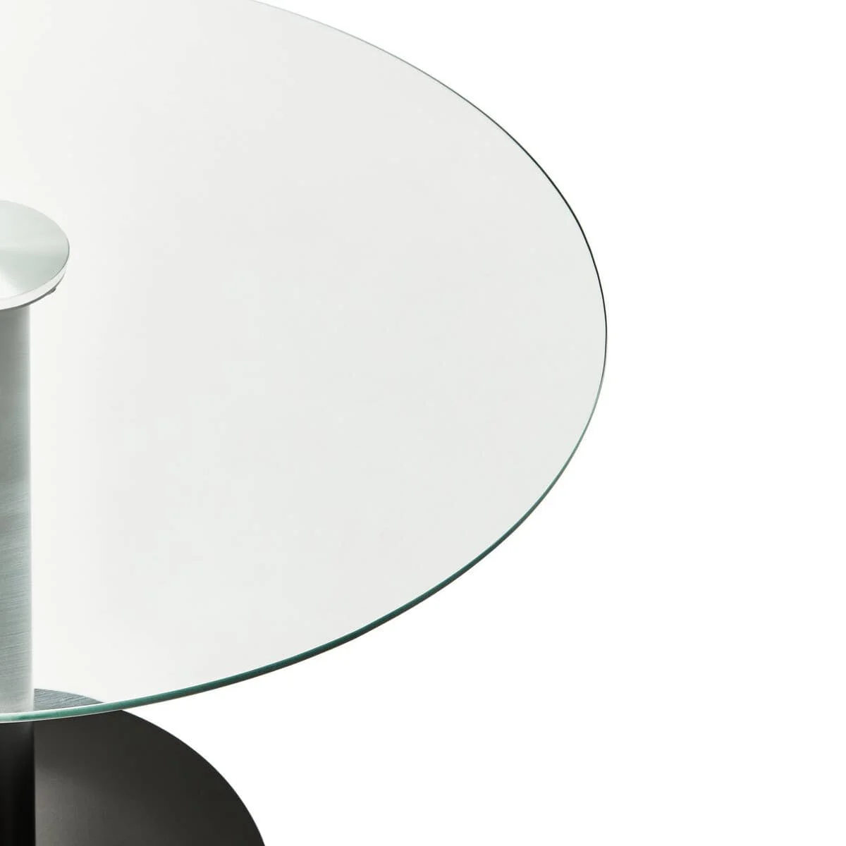 Metropolitan Round Matt Black Dining Table - Image 3