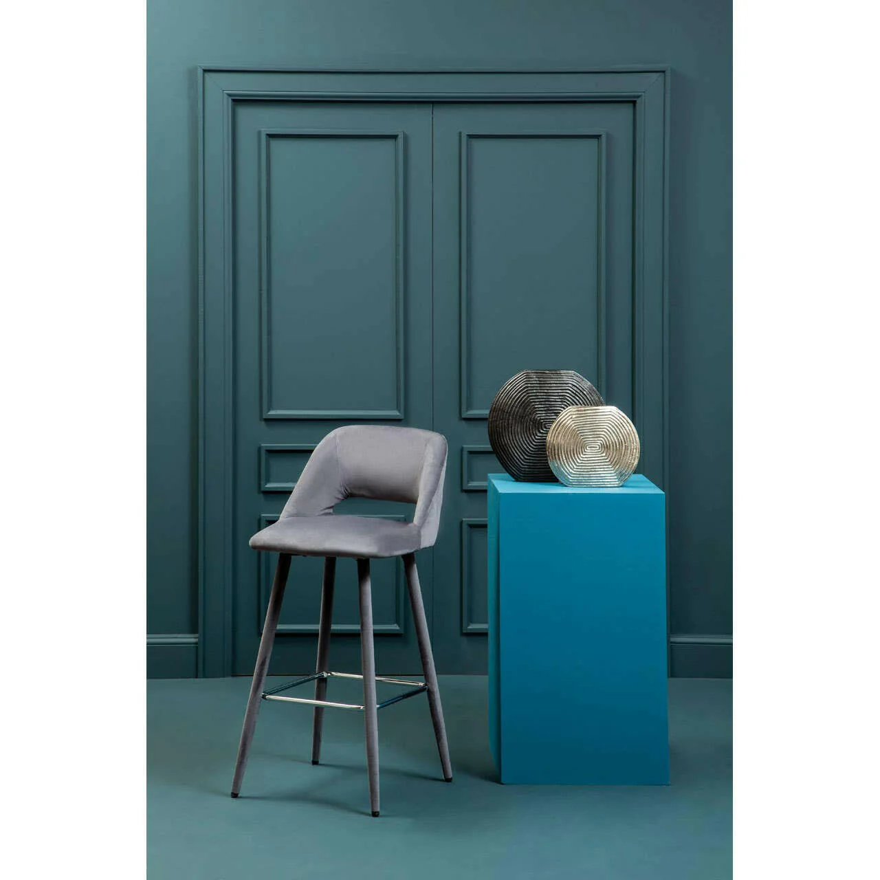 Warren Grey Velvet Bar Chair - Image 13