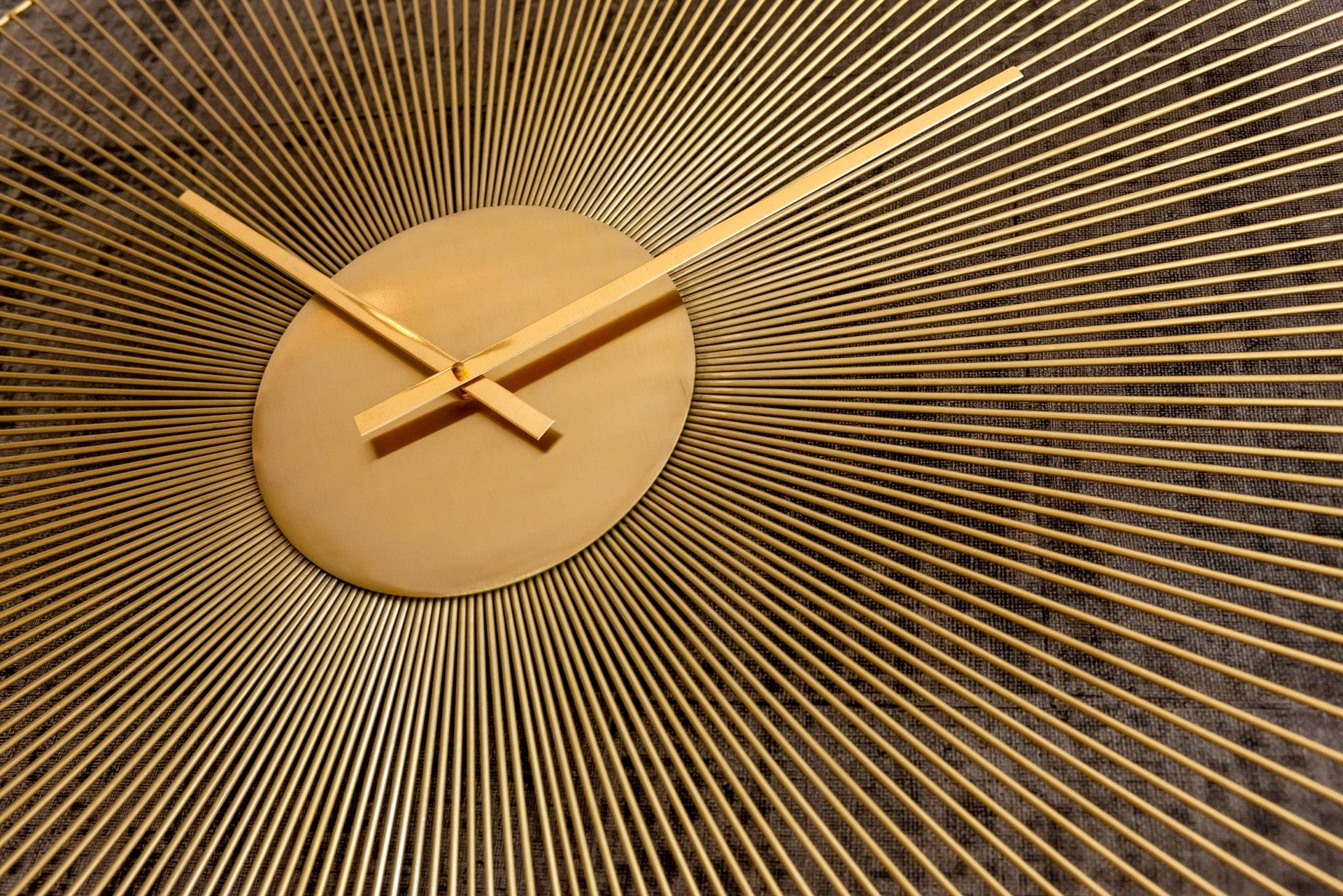 Clock Audrey (Gold) - Image 5