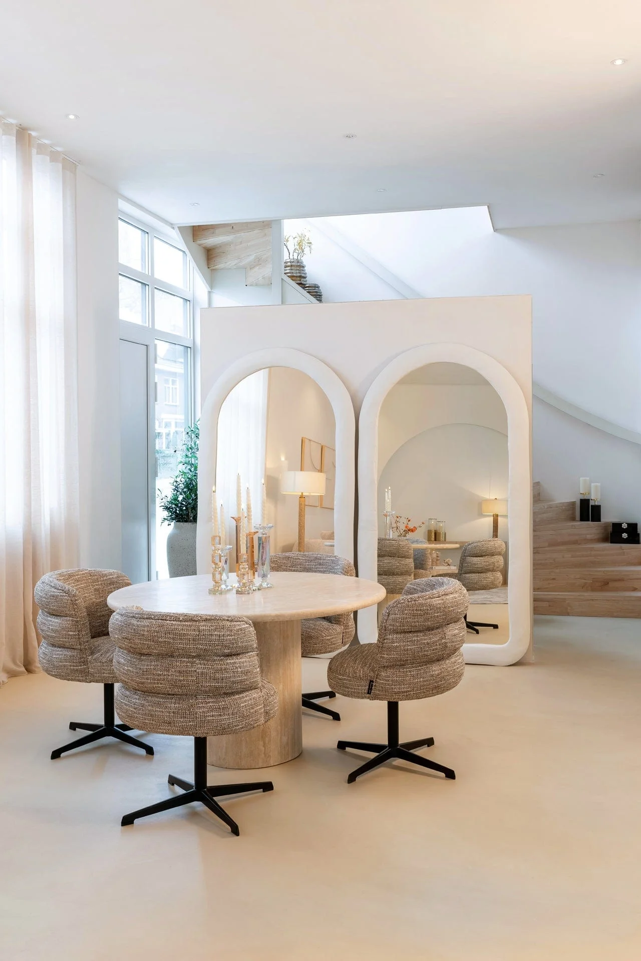 Dining table Renaissance 130Ø italian travertine (Beige) - Image 6